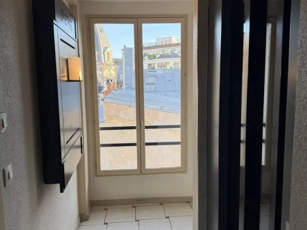 Bureau 121 m²