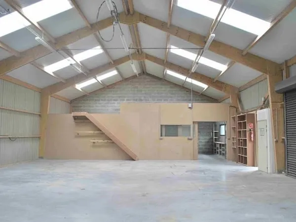 Bureaux 1 pièce 360 m²
