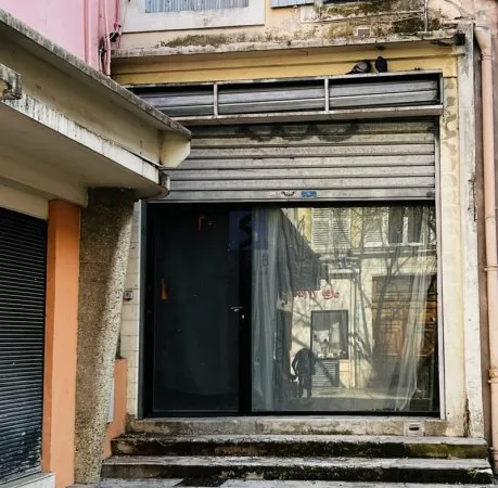 Local commercial brut de 136 m2