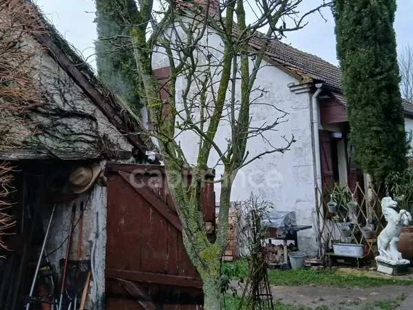 Maison de campagne à vendre 4 pièces SAINT PLAISIR (03)