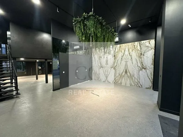 BUREAUX / LOCAL COMMERCIAL à LOUER