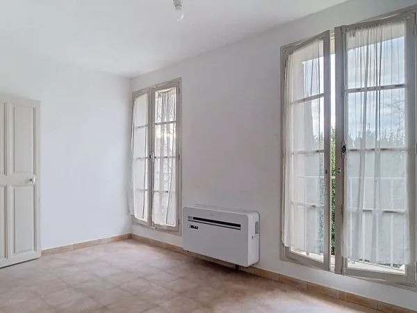 Location appartement T3 de 56 m² à CARPENTRAS