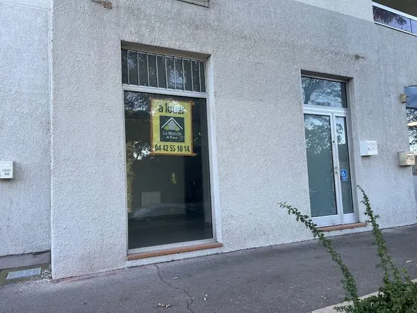 Parking/Garage/Box 28 m²