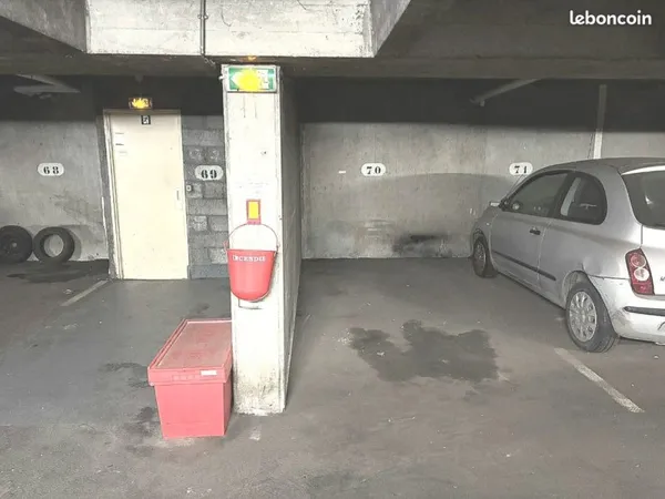 Emplacement parking en sous-sol à Ivry-sur-Seine