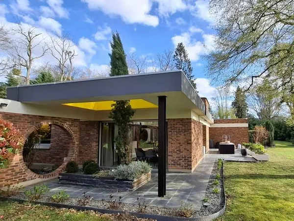 Maison 6 pièces 313 m²
