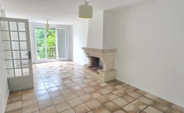 Maison rénovée | Jardin et calme | Proche commerces