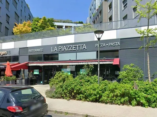 Boutique 2 pièces 357 m²