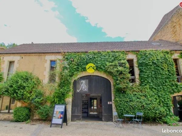 Galerie d'art avec appartement 1ch