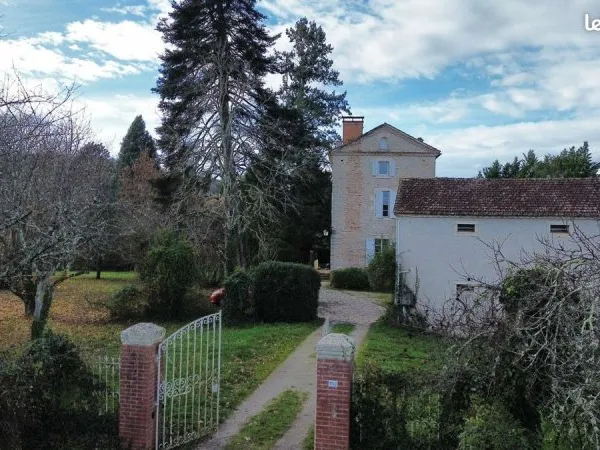 Maison 10 pièces 250 m²