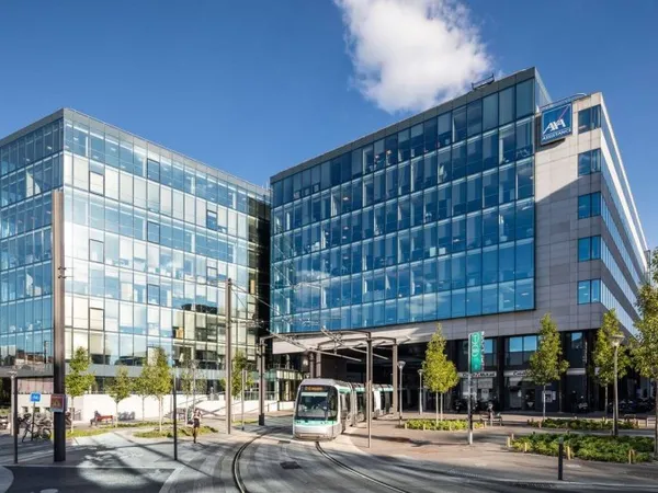 Bureaux 8615 m²