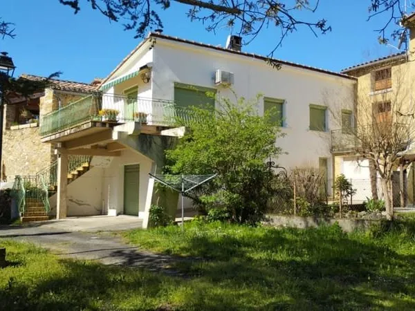 Maison de Village