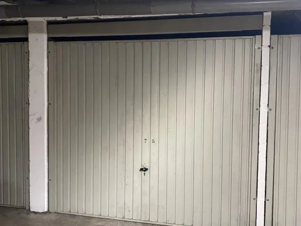 Parking 13 m²