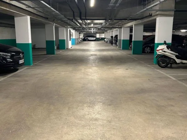 Parking 9 m²