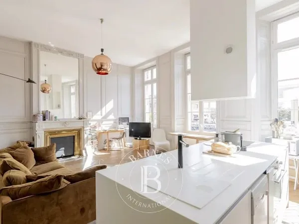 Bordeaux Chartrons - Appartement de 72 m² - Balcon vue Garonne