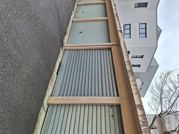 Parking 12 m²