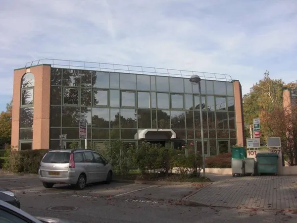Bureaux 843 m²