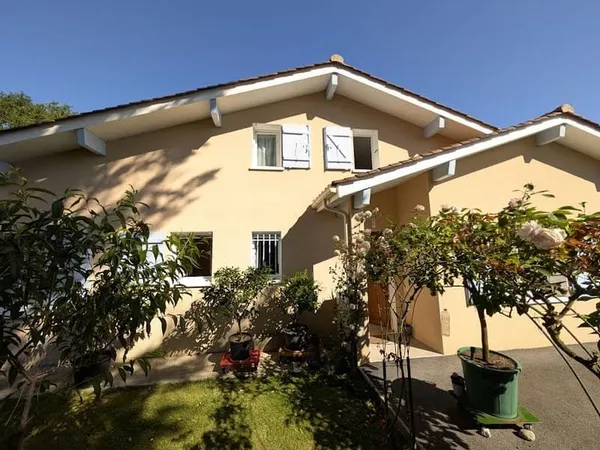 Maison 5 pièces 143 m²