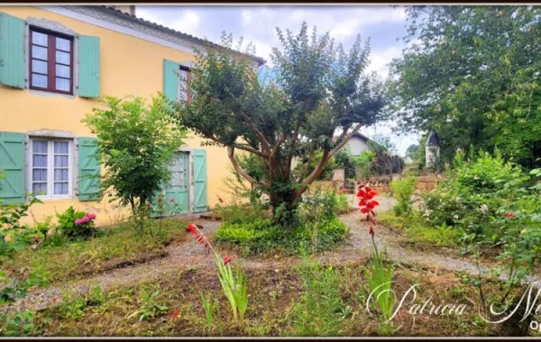 Maison de famille à vendre 7 pièces SAULT DE NAVAILLES (64)