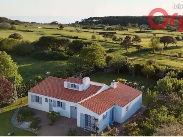 Maison 4 pièces 219 m²