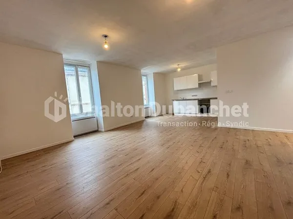 REGNY - Appartement 4 pièce(s) 80 m2