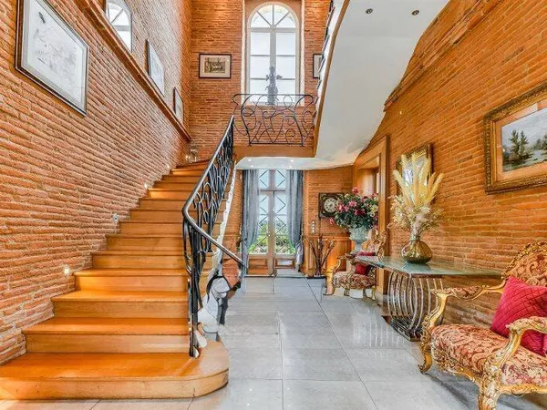 Maison 31 pièces 1000 m²