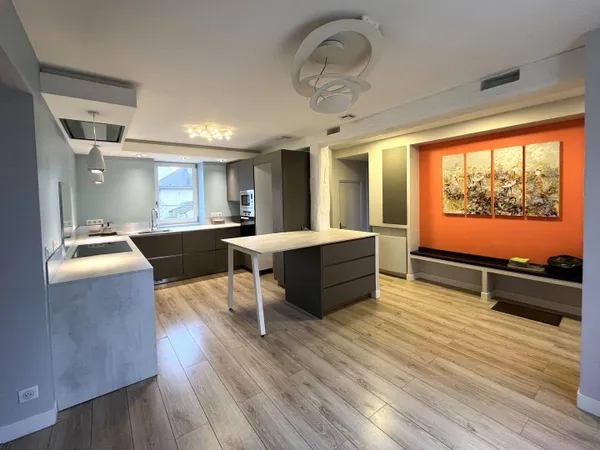 Maison 8 pièces 170 m²