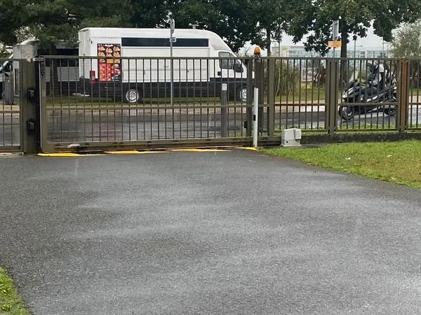 Place de parking aérien à louer