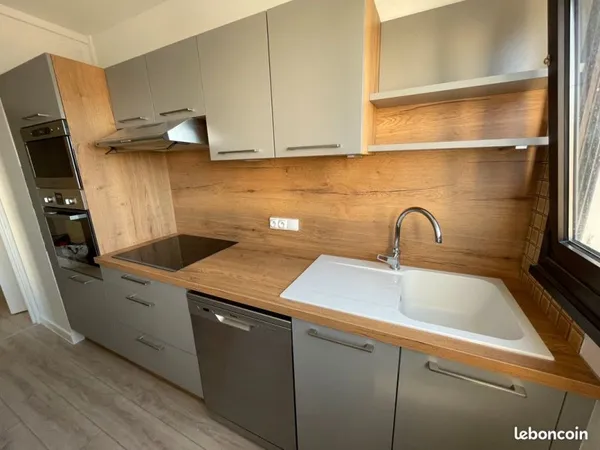 1 chambre dans colocation (appartement 87m²) à Poitiers