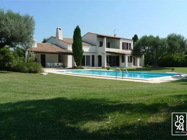 ARLES - Superbe villa d'architecte aux portes de la Camargue - 220 m² habitables sur 1,5 hectare