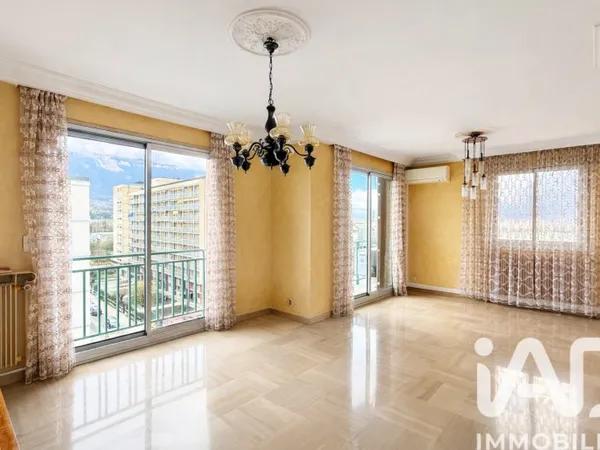 Appartement 4 pièces 95 m²
