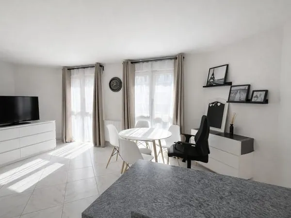 Appartement F1/F2 vieux Champs