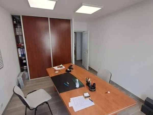 Bureau 14 m²