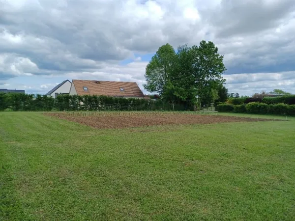 Terrain 903 m²
