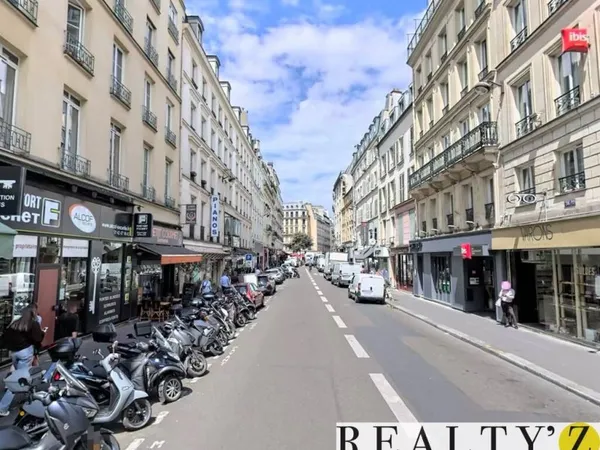Boutique 2 pièces 236 m²