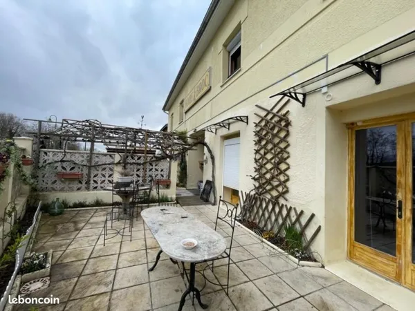 Maison 6 pièces 174 m²