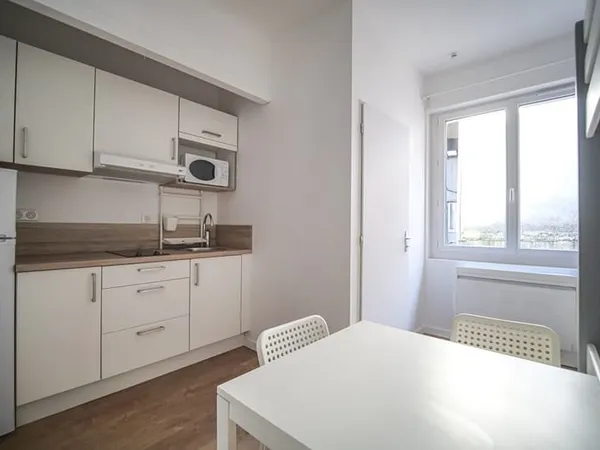 Studio meublé
