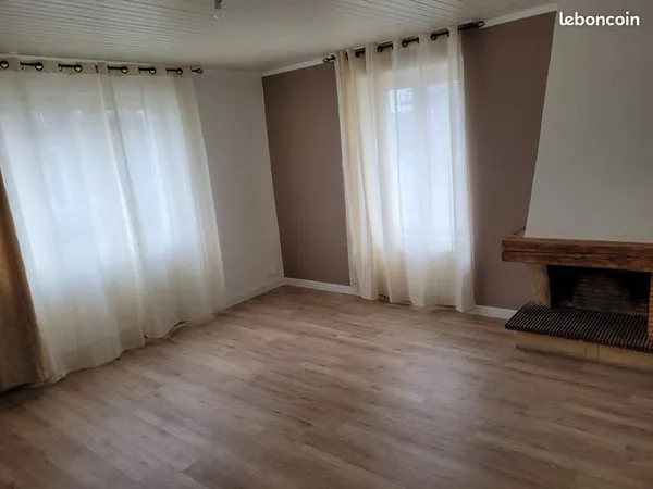 Appartement valentigney disponible le 25 juin