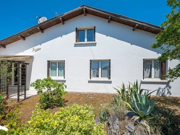 Maison 8 pièces 161 m²
