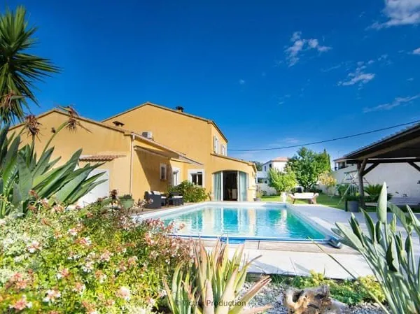 Maison 6 pièces 179 m²