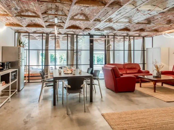 Local commercial style loft à Nice, Cimiez.