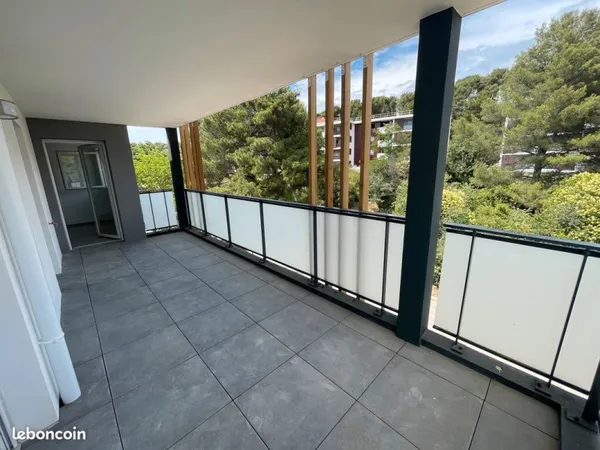 Beau T3 de 55 m² avec terrasse de 16 m² env. + box fermé dans résidence neuve - secteur Saint-Menet 
