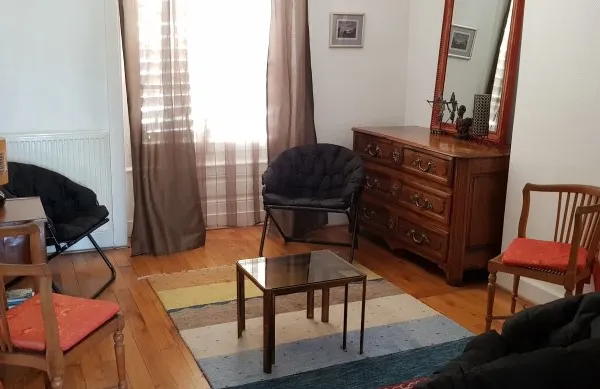 Propose sous-location T1bis 40m² - Lyon 6ème pour stage d'été - Juillet à Septembre