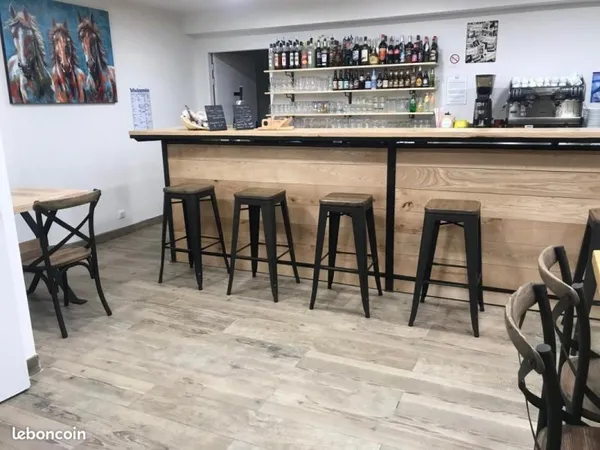 Fonds de commerce pizzeria, snack 90 m²
