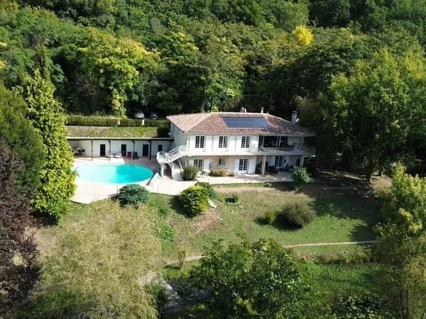 Maison et villa de prestige Vente Angoulême 7p 230m² 529000€