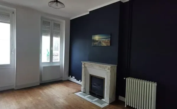 Appartement en location avec terrasse commune , 2 pièces à M