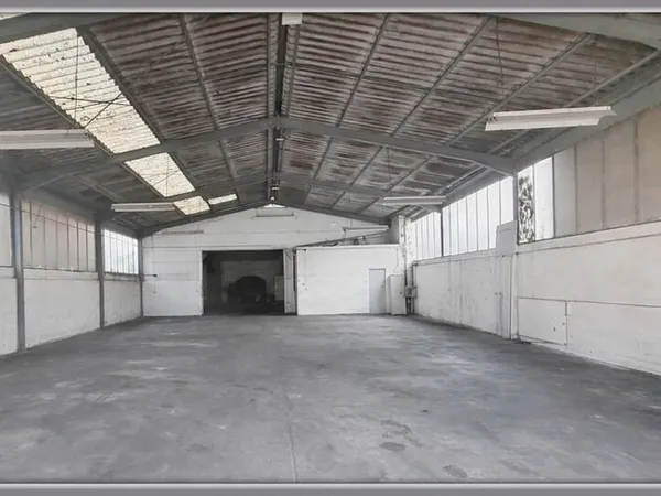 Local à vendre MONSEMPRON LIBOS (47), LOCAL GARAGE 348m2 ( loué ) + appartement T3- idéal ARTISAN/IN