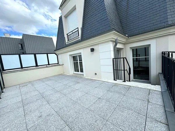 Appartement Clamart 4 pièces 91 m² + 25m² de terrasse et balcon !