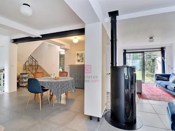 Maison Sainte Genevieve Des Bois 7 pièces 126 m2