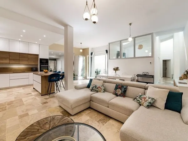 Appartement 4 pièces 120 m²