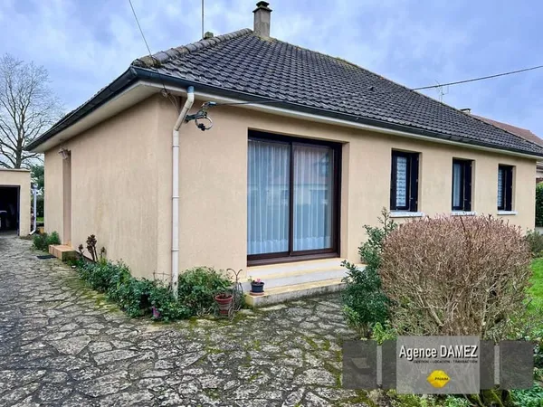 Maison de plain-pied à vendre près de Dourdan : 5 pièces, 94 m², terrain 540 m², garage